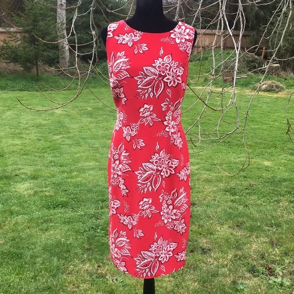 Maggy London | Dresses | Maggie London Floral Silk Dress | Poshmark Maggy London | Dresses | Maggie London Floral Silk Dress | Poshmark